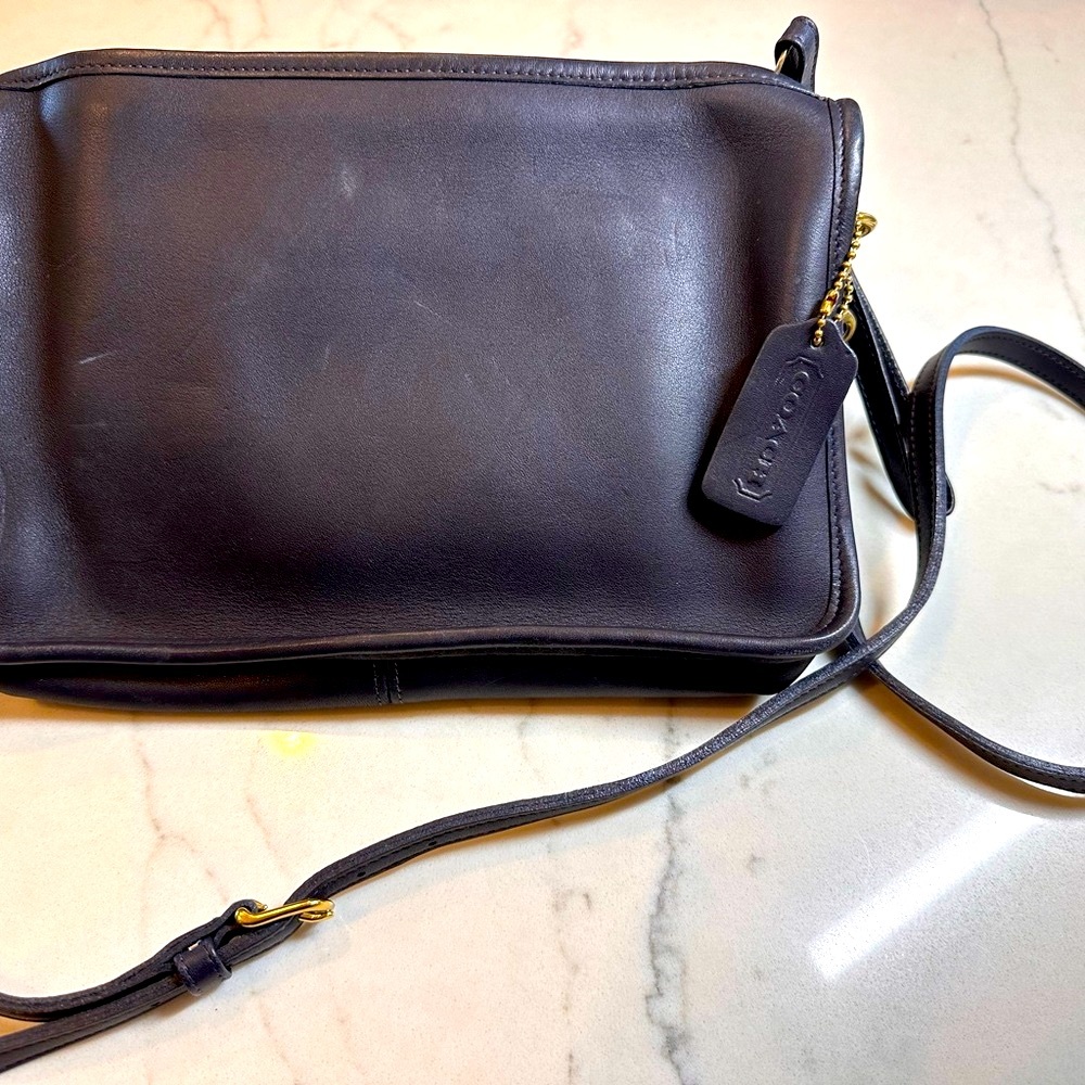 Vintage Coach Zippered Clutch Crossbody Bag New York City 9455 Black